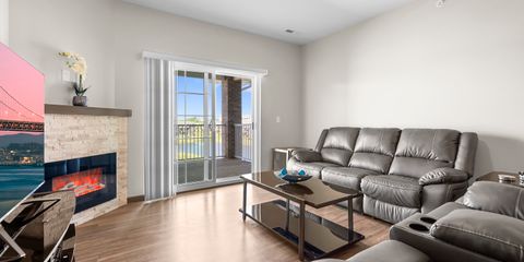 09-124 2871 Spring Rose Cir.jpg