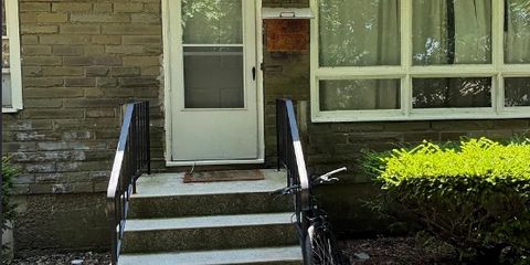 10 Mohawk_ Exterior unit 10.jpg
