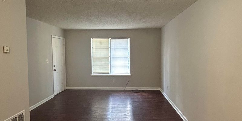 Birmingham Apartment: 957 47th Pl N