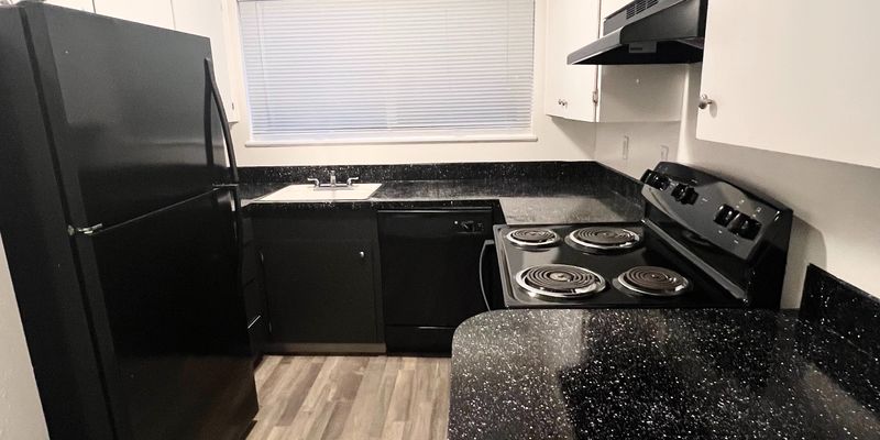 Gresham Apartment: 340 Northeast Cleveland Avenue