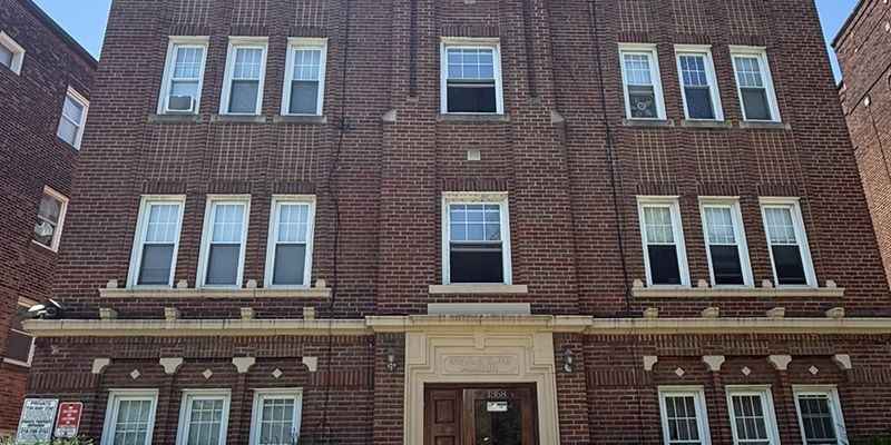 Cleveland Apartment: 1368 West Blvd