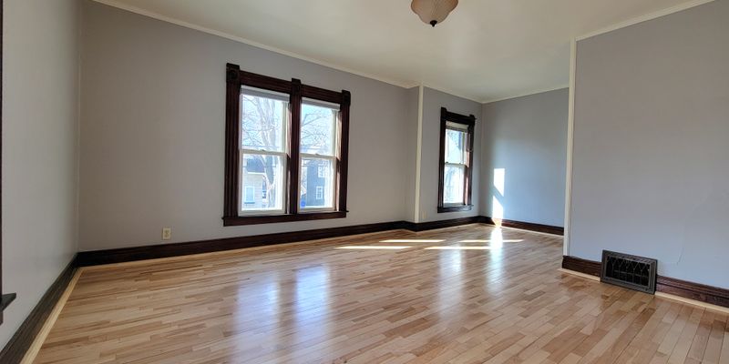 Appleton Apartment: 526 N Durkee St