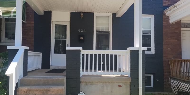 Baltimore House: 623 N Grantley St