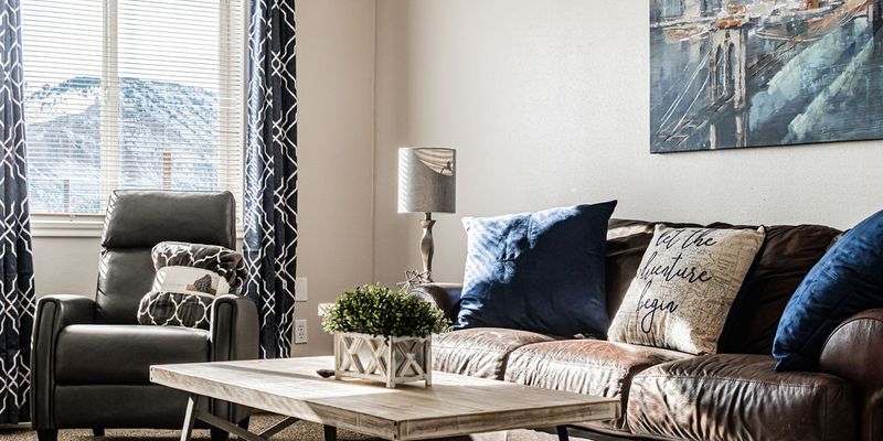 Inkom Townhome: 640 Old Hwy 30 W