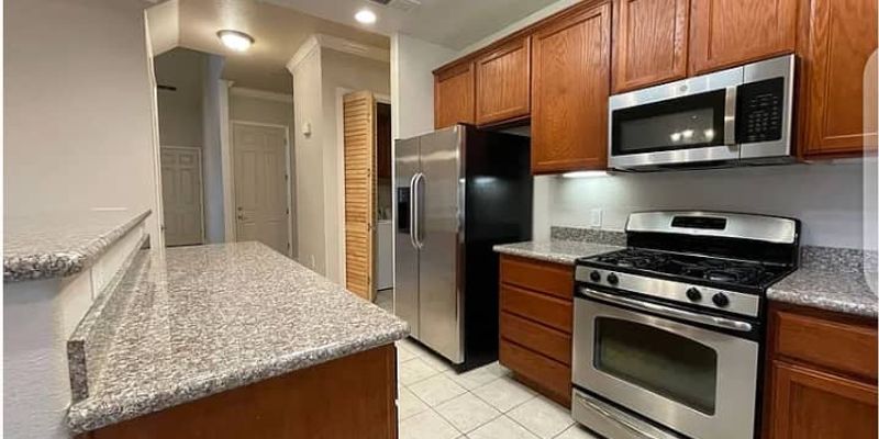 Sacramento House: 5046 Hackberry Ln