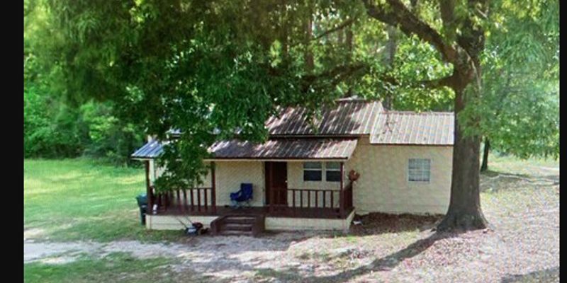 Ozark House: 1288 Newton Ave