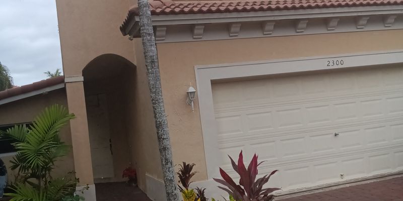 Homestead House: 28622 SW 133rd Ct