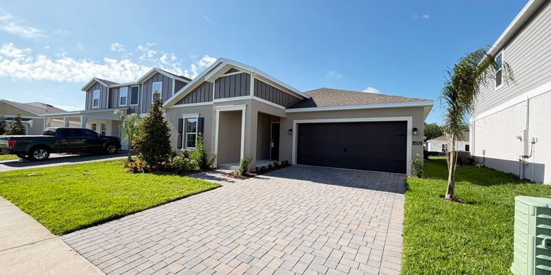 Kissimmee House: 4585 Golden Knight Blvd