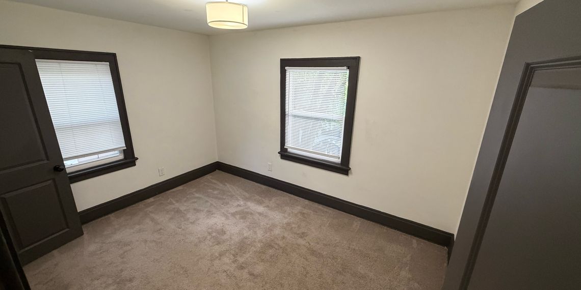 1130 Wilson Ave photo 24