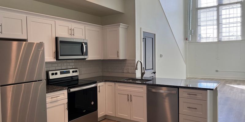 Halifax Apartment: 722 Mountain Rd
