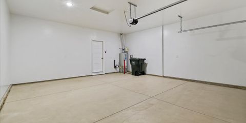 22-Garage.jpg
