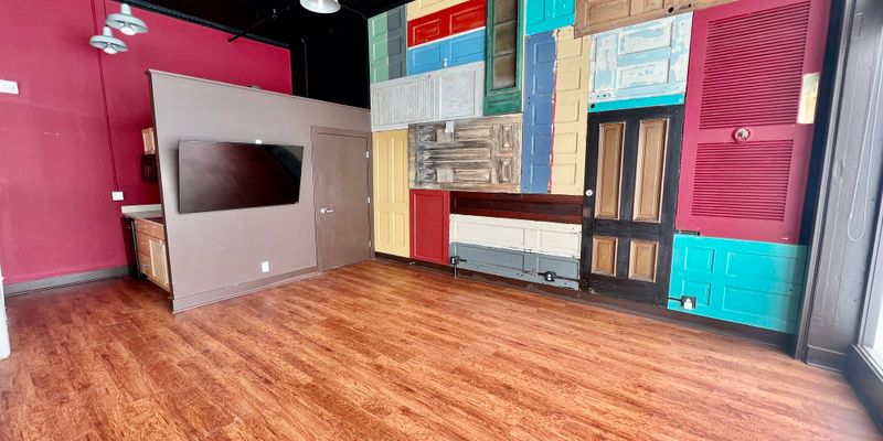 Roanoke House: 323 Campbell Ave SW