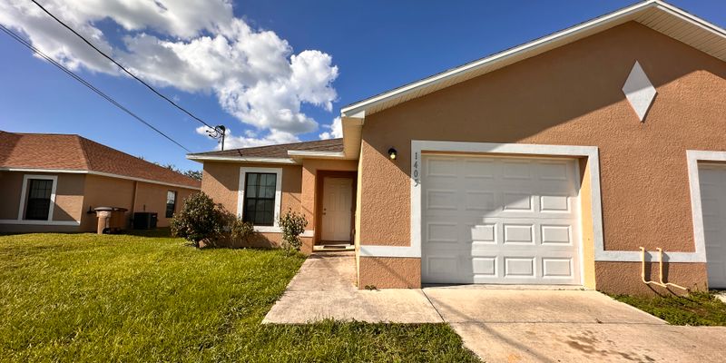 Cape Coral House: 1405 SE 10th Terrace