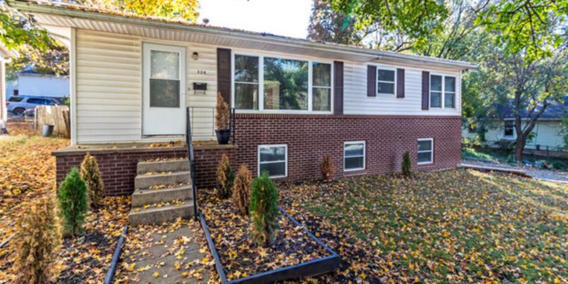 Fayetteville House: 336 S Duncan Ave