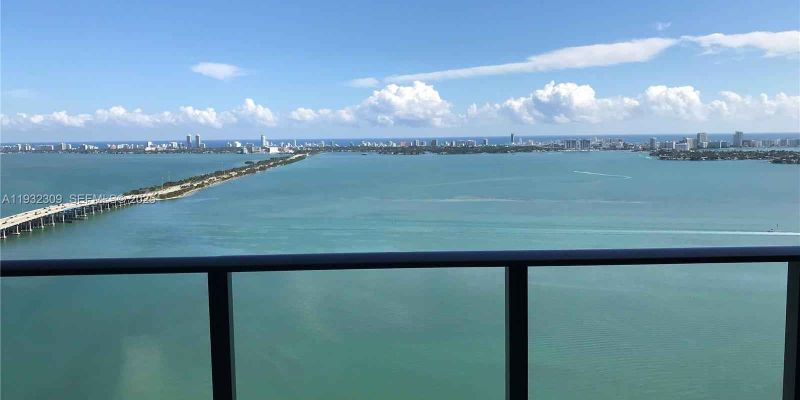 Miami Condo: 480 NE 31st St
