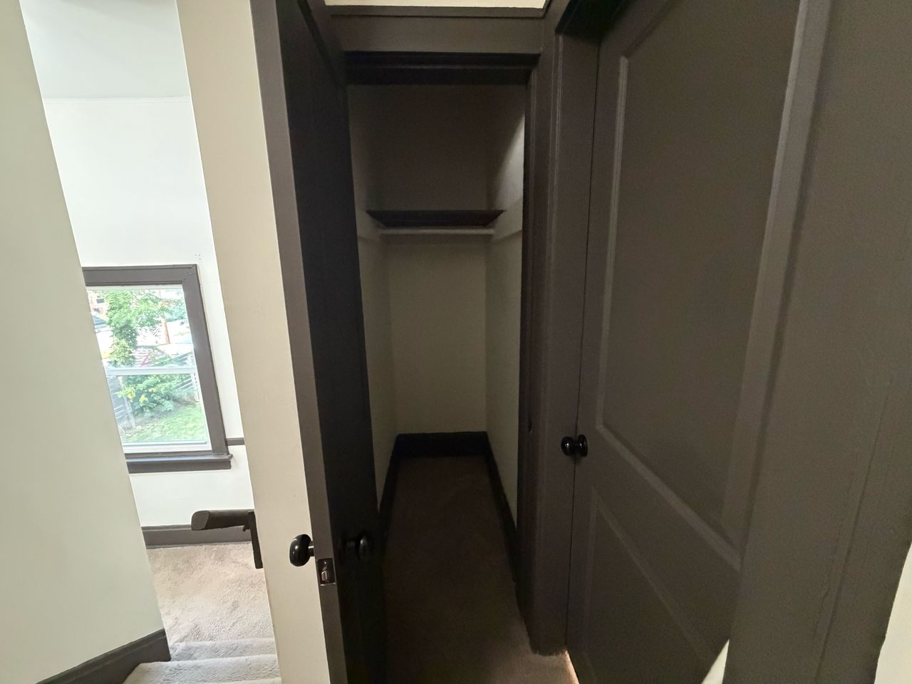 1130 Wilson Ave photo 15