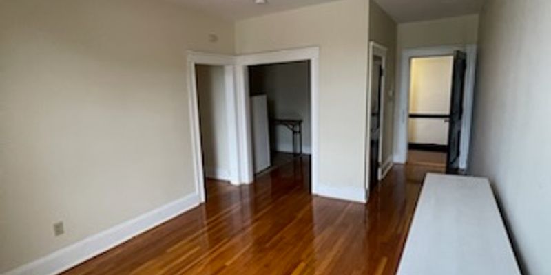Melrose Apartment: 223 Essex St