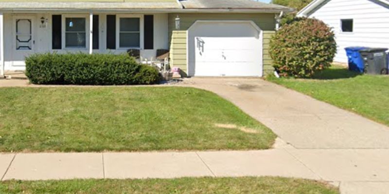 Oshkosh House: 2145 Wisconsin St