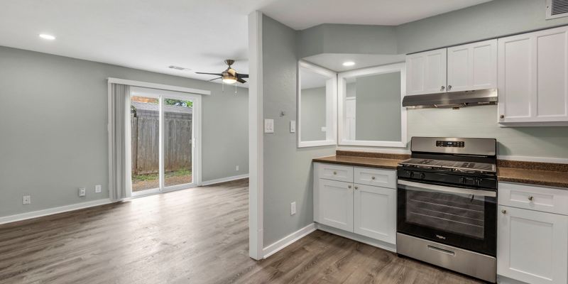 Austin House: 2808 Skyway Cir #102