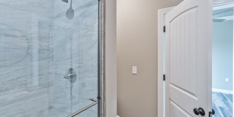 611 Victoria Way-13.jpg