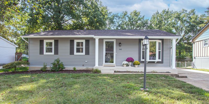 Fenton House: 342 Fury Dr