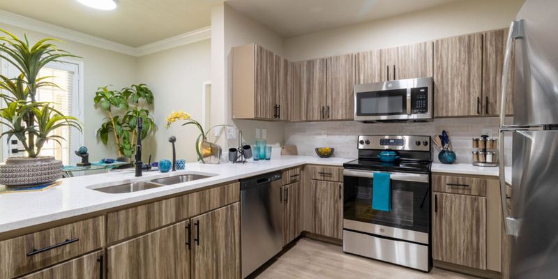 Houston Apartment: 3000 San Jacinto St