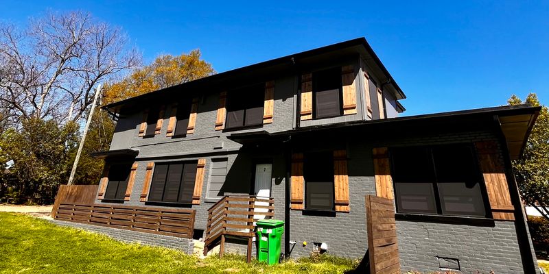 Columbus Apartment: 410 5th St S