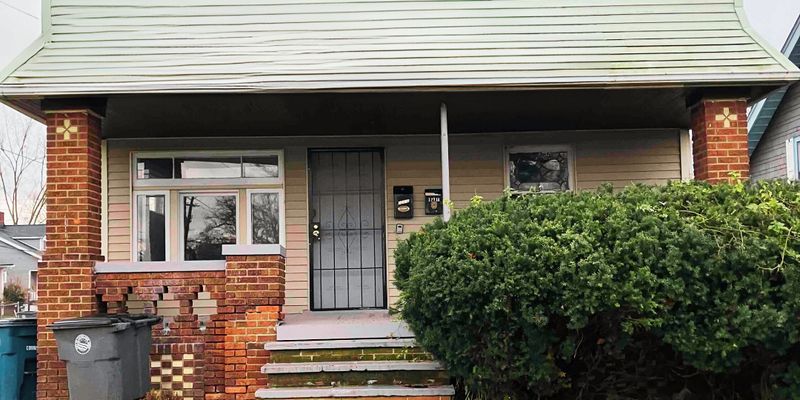 Cleveland Apartment: 12316 Gay Ave