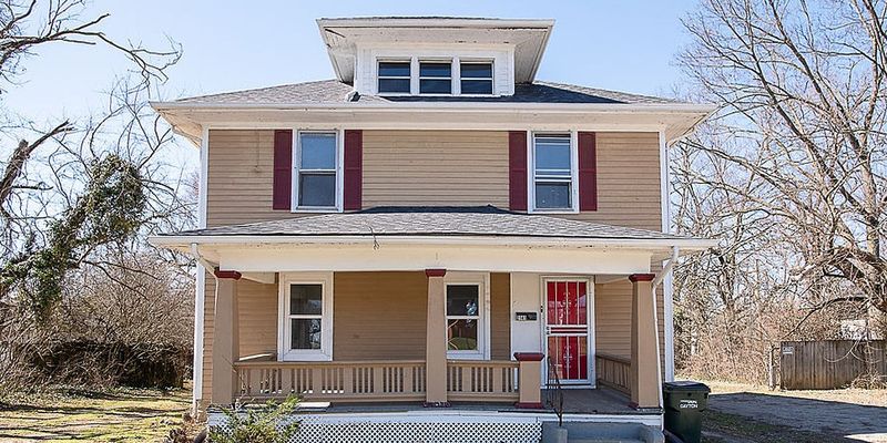 Dayton Apartment: 2141 Philadelphia Dr