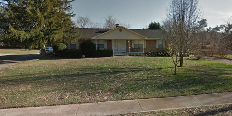 Knoxville House: 11620 South Williamsburg Drive