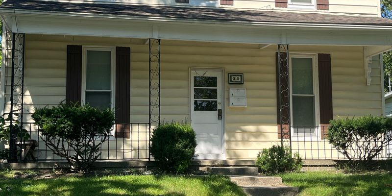 Warsaw Apartment: 310 S Washington St