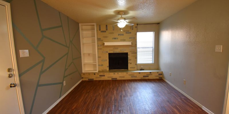 Round Rock Apartment: 1800-1806 Rawhide loop
