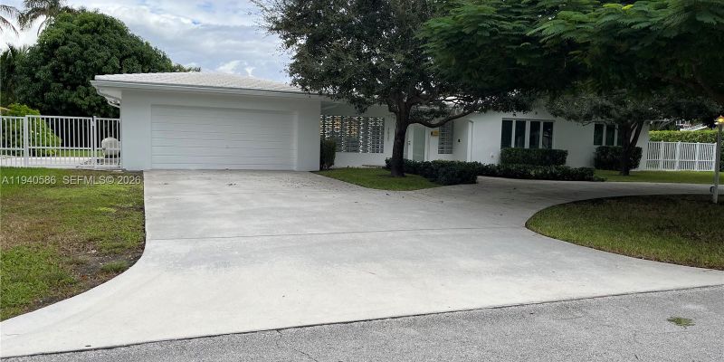 Palmetto Bay House: 7921 SW 143rd St #7921