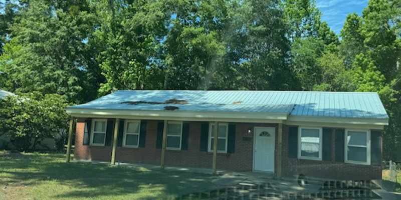 Ozark House: 427 Dixie Dr