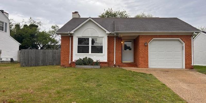 Virginia Beach House: 5370 Canterford Ln