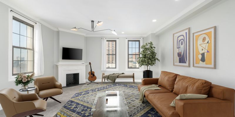 Baltimore House: 1 E Chase St Unit 403