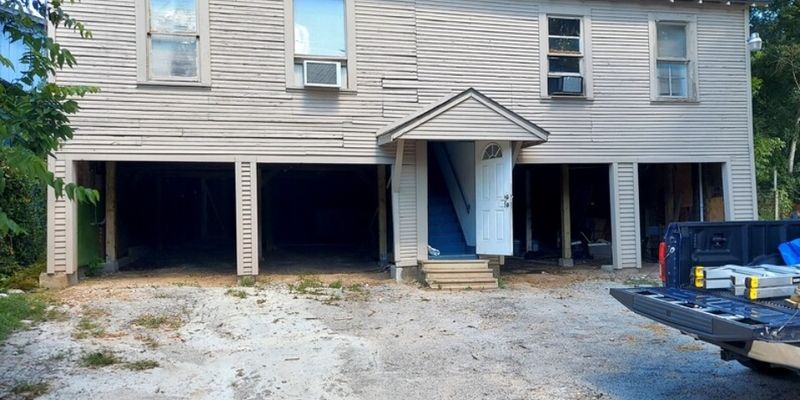 Huntsville Apartment: 915 University Ave