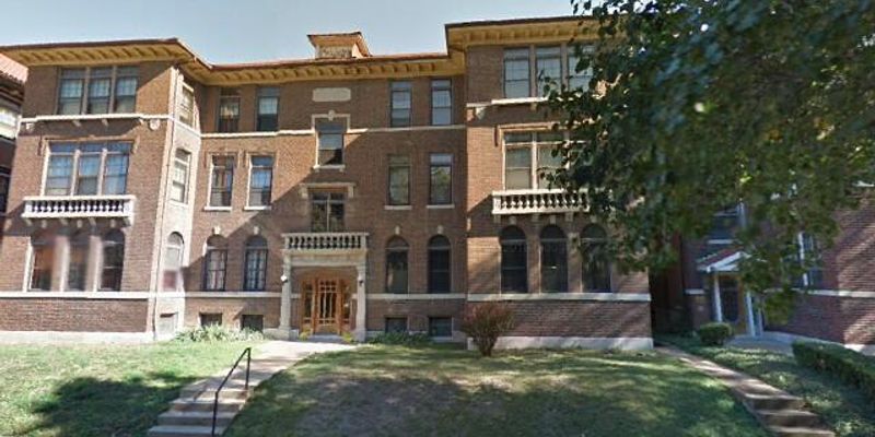 St. Louis Apartment: 5861 Nina Place