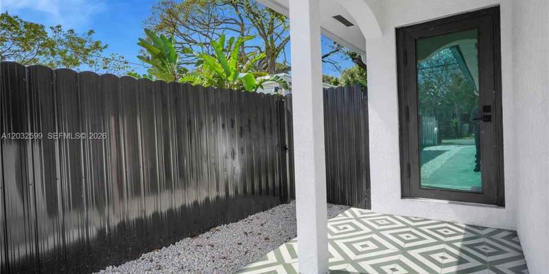 Miami House: 3430 NW 10th Ave