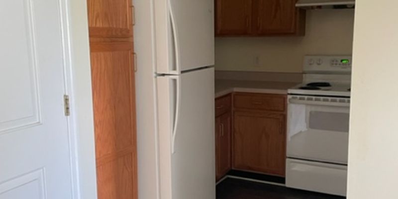 West Point Apartment: 600 E 8th St