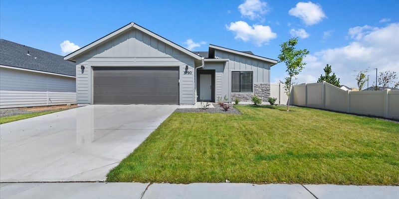 Meridian House: 3790 W Tribute St