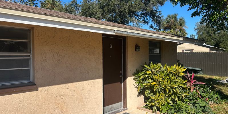 Gibsonton Apartment: 10415 Alma St