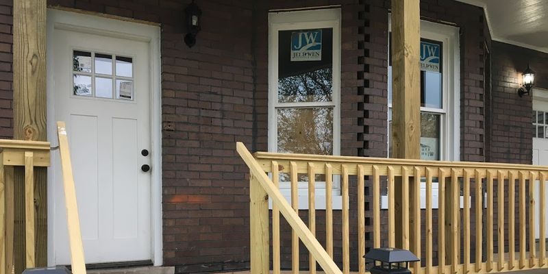 Detroit Condo: 222 Harper Ave