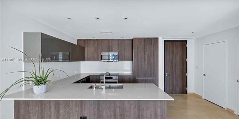 Miami Condo: 88 SW 7th St