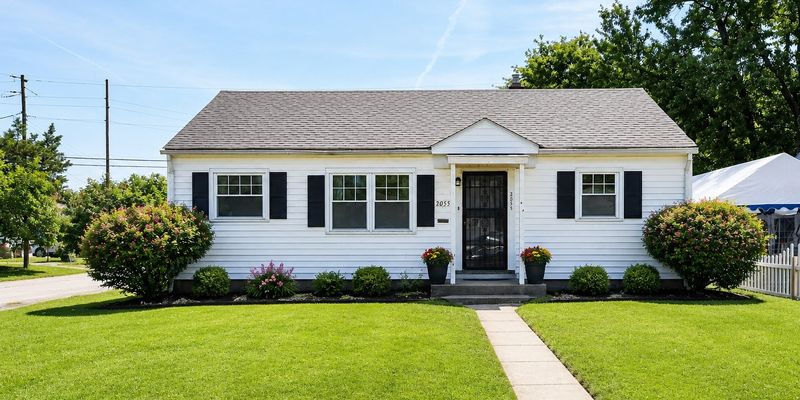 Indianapolis House: 2055 Winfield Ave