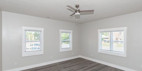 5143 E Washington St-005-002-Family Room-MLS_Size.jpg