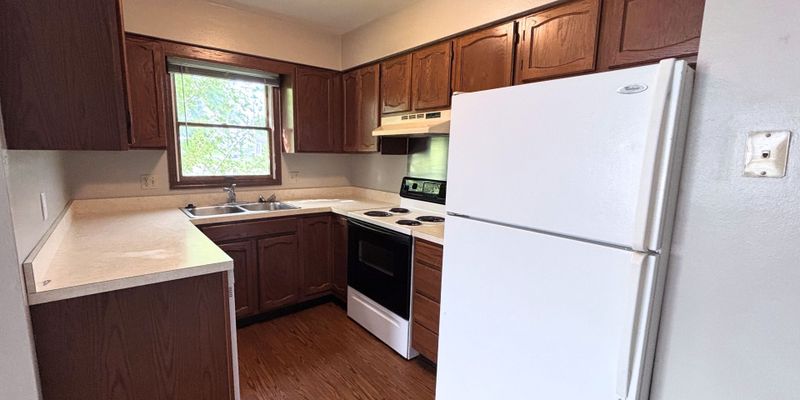 Warsaw Apartment: 1902 Sand Dollar Drive