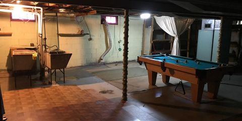 BasementPoolTable2.jpg