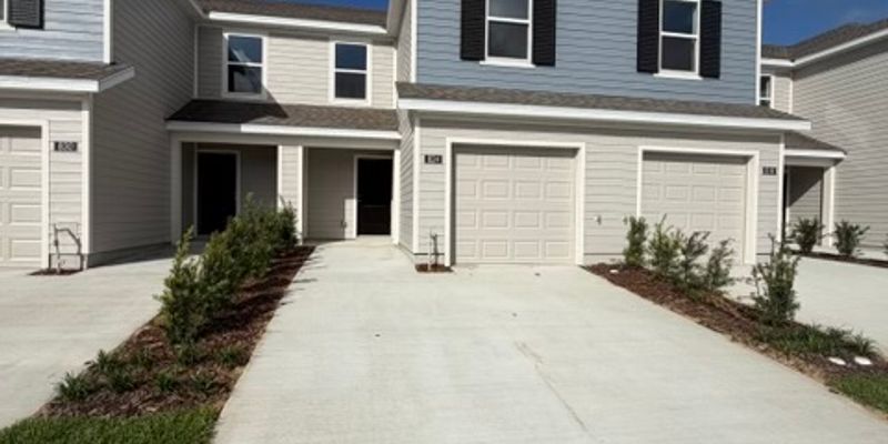 Davenport House: 824 Lynx St