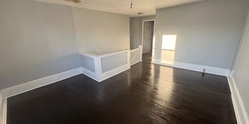 Front Royal Apartment: 1127 N Royal Ave